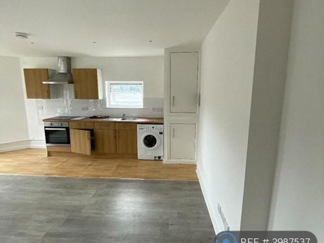 Apartment for rent in Midway, Kent