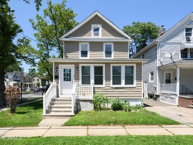 House for sale in Red Bank