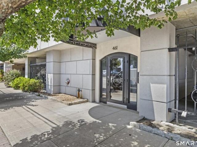Condo for sale in New London, Connecticut