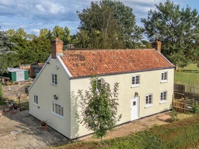 House for sale in Lyons, Greater London