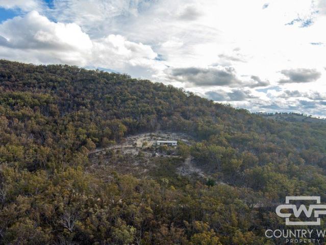 Cottage for sale in Deepwater, New South Wales