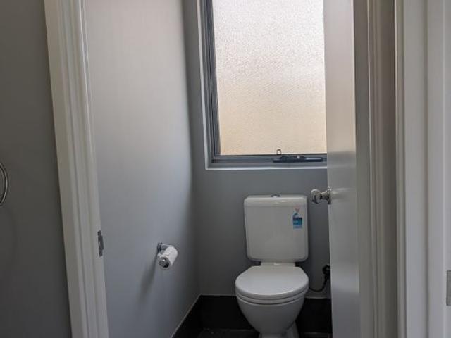 Room for rent in Banksia Grove, Western Australia