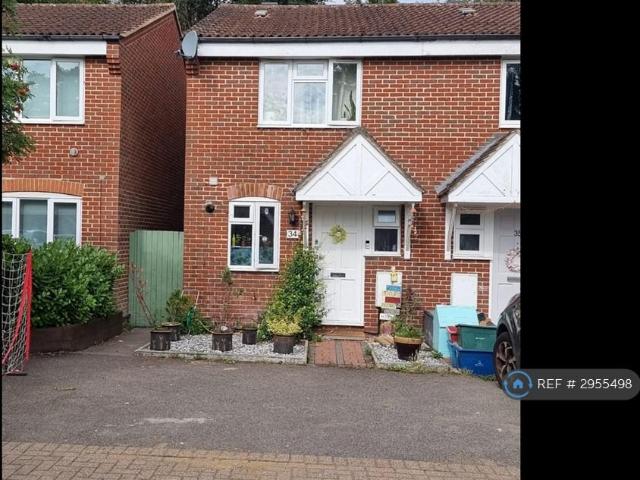 House for rent in London Borough of Hounslow, Greater London