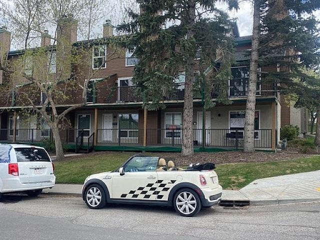 Condo for sale in Northwest, Alberta