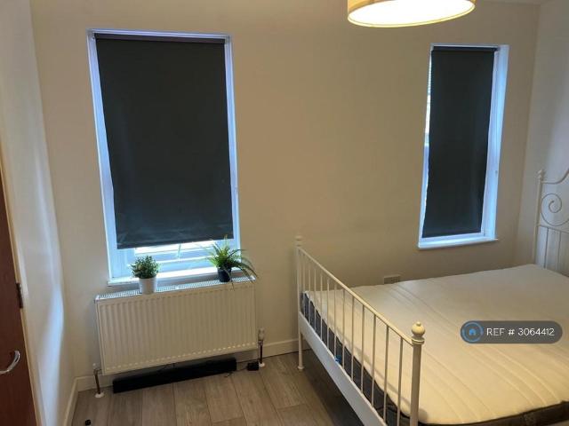 House for rent in Royal Borough of Greenwich, Greater London