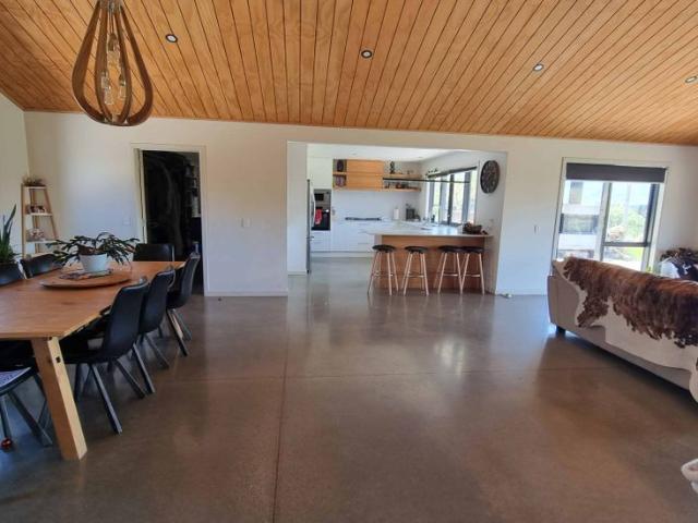 House for rent in Otakou