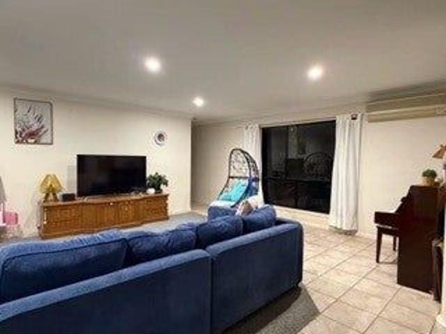Room for rent in Banora Point, Tweed Shire Council