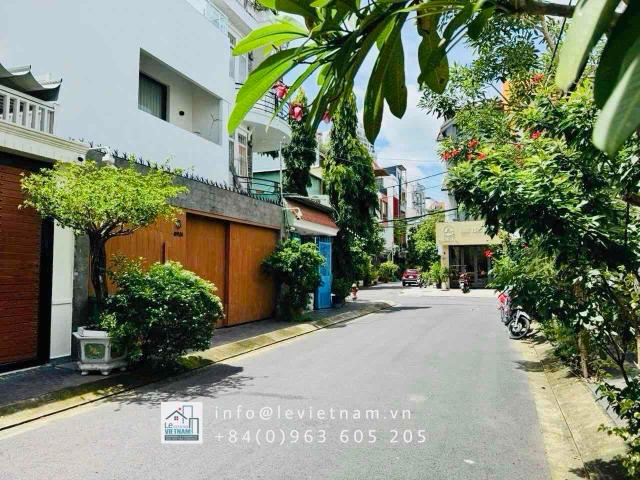 Biệt Thự bán tại Thủ Đức, Hồ Chí Minh