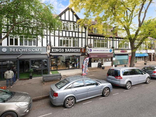 Apartment for rent in The Wrythe, Greater London