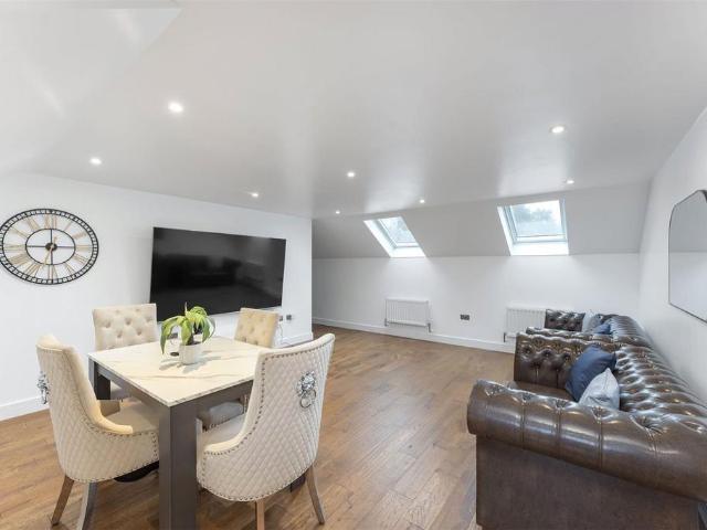 Apartment for rent in London Borough of Croydon, Purley