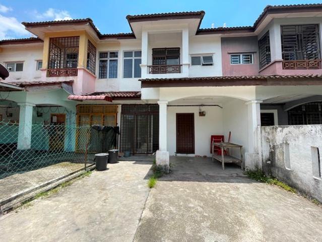 Terraced House for sale in Banting, Kuala Langat