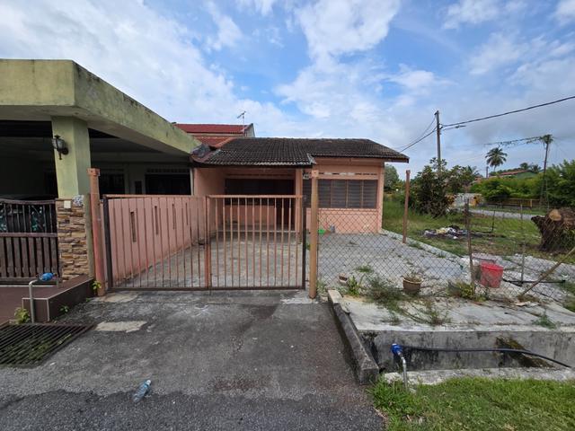 Terraced House for sale in Banting, Selangor