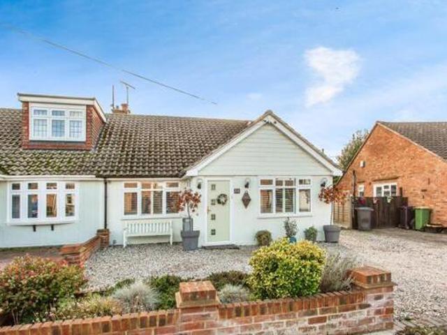 House for sale in Stroud Green, Barling
