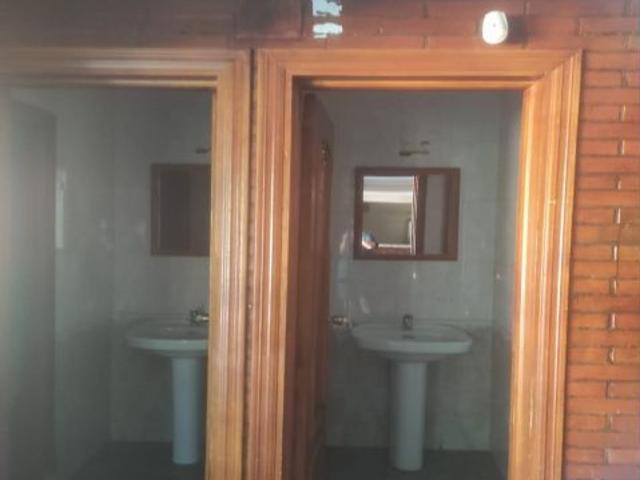 Local Comercial en venta en Industrial Aldea Moret, Cáceres