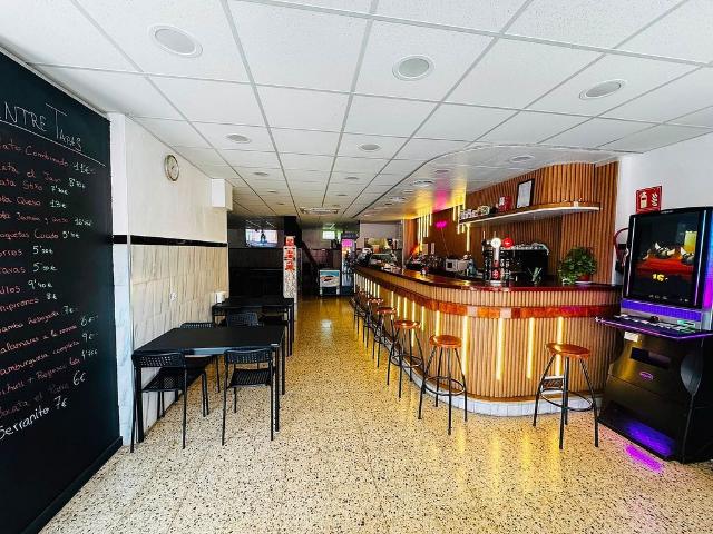 Local Comercial en alquiler en Germans Sàbat, Gironès