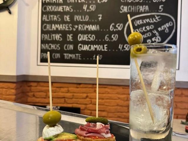 Local Comercial en alquiler en Nou Barris, Barcelonès