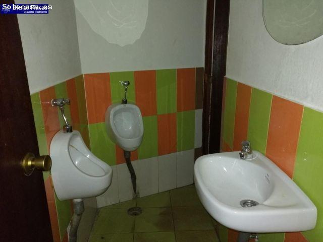 Local Comercial en venta en Flores del Sil, El Bierzo
