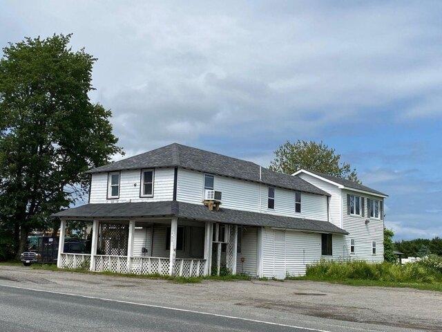 House for sale in Maine