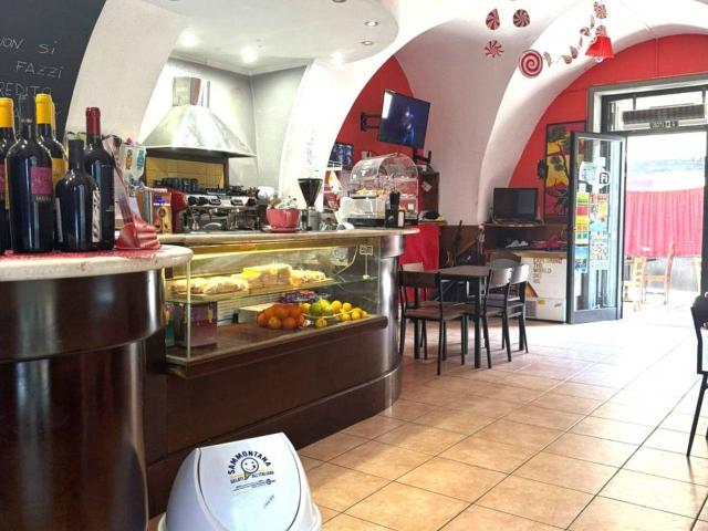 Locale Commerciale in affitto a Porto Torres, Sardigna/Sardegna