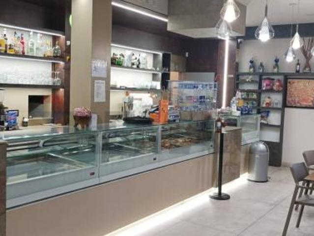 Locale Commerciale in affitto a Sant'agata Li Battiati, Sicilia