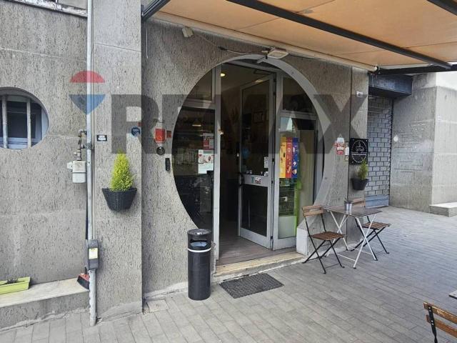 Locale Commerciale in vendita a Ponticelli, Benevento