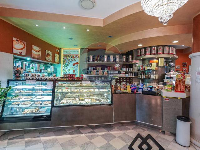 Locale Commerciale in vendita a Borgo Palazzo, Bergamo