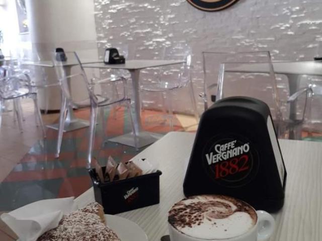 Locale Commerciale in vendita a Ceglie Messapica