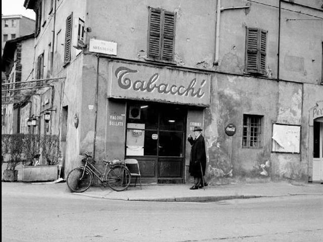 Locale Commerciale in vendita a Oltresempione, Legnano