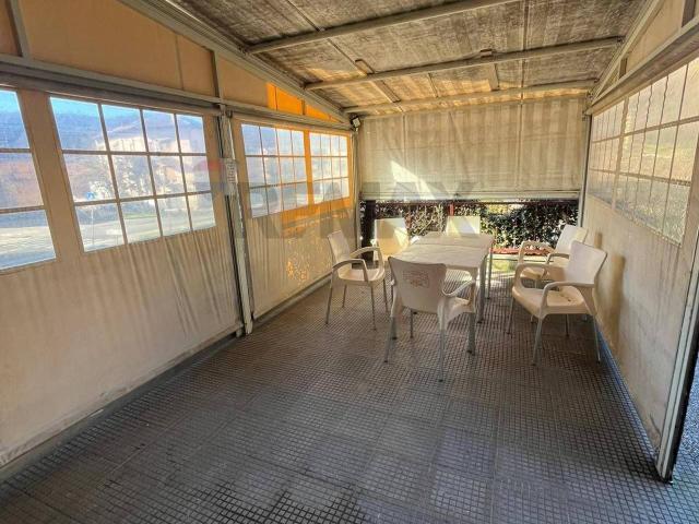 Locale Commerciale in vendita a Comunità Montana Valli del Verbano, Luino
