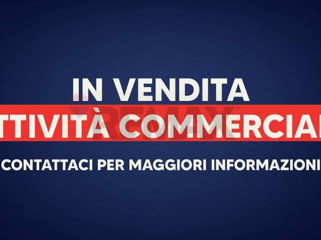 Locale Commerciale in vendita a Municipio 9, Milano