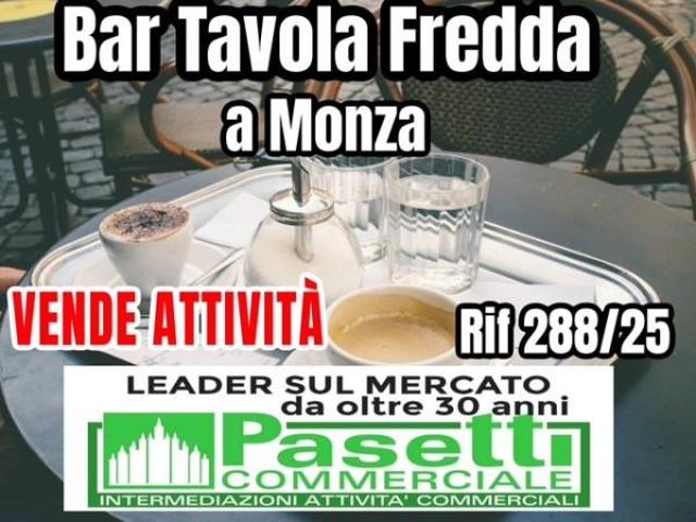 Locale Commerciale in vendita a Centro, Monza