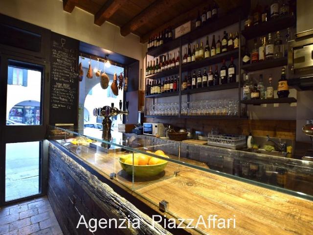 Locale Commerciale in vendita a Quartiere Sant'Anna, Piove Di Sacco