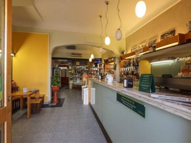 Locale Commerciale in vendita a Presicce, Puglia