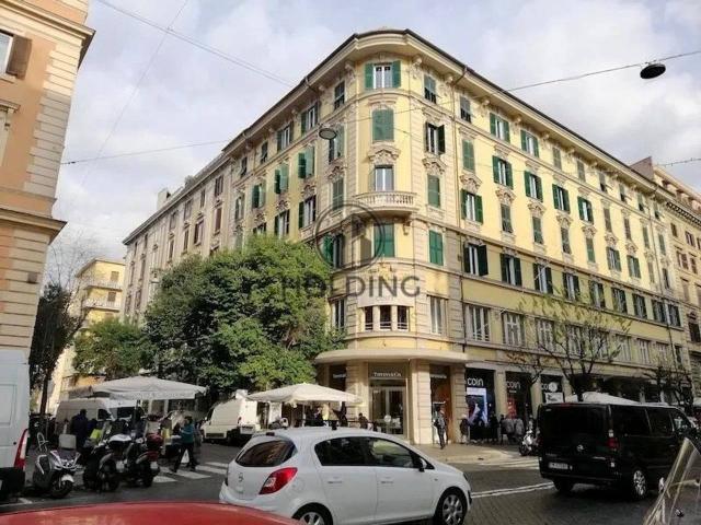Locale Commerciale in vendita a Municipio Roma I, Roma Capitale
