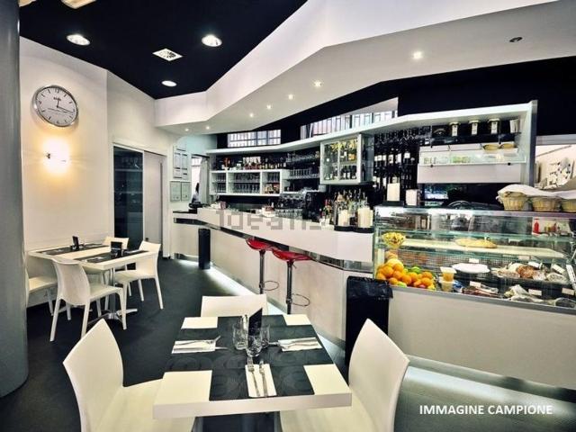 Locale Commerciale in vendita a Piemonte, Cuneo
