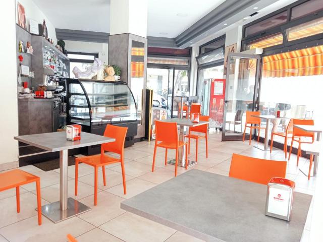 Locale Commerciale in vendita a Oltreletimbro, Albisola Capo