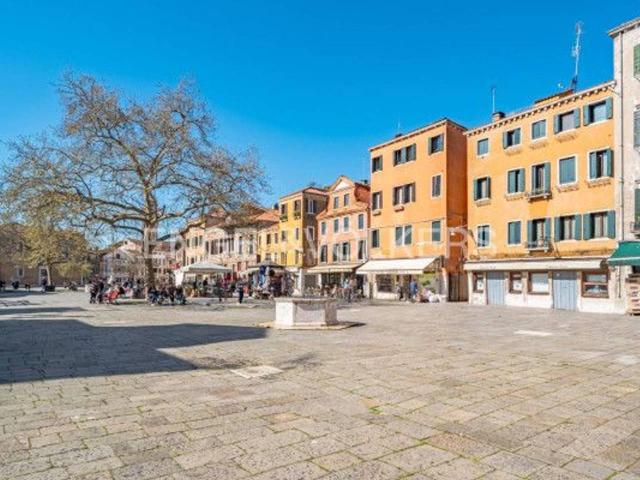 Locale Commerciale in vendita a Venezia-Murano-Burano, Venezia