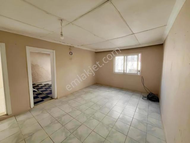 Karabağlar, İzmir içerisinde kiralık Villa