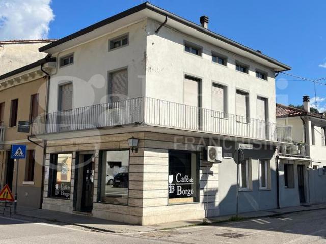 Locale Commerciale in vendita a Marostica, Veneto