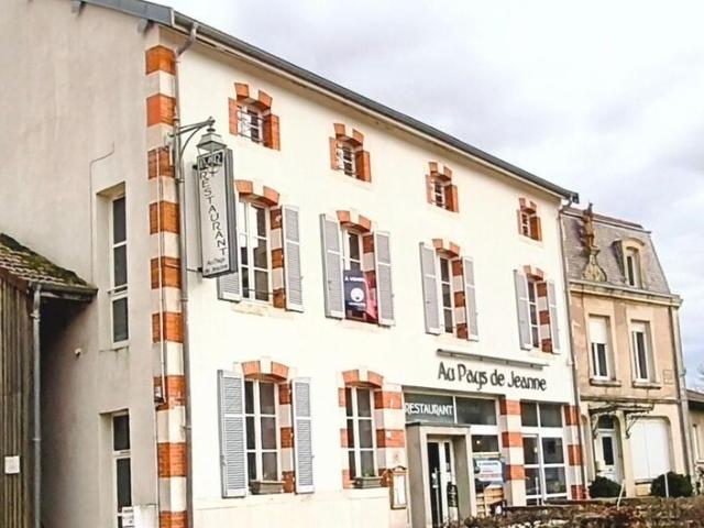 Local Commercial vente à Neufchâteau, Domrémy-la-pucelle