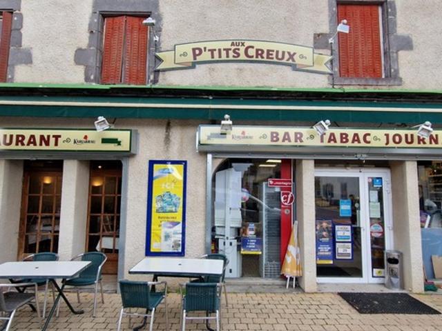 Local Commercial vente à Riom, Varennes-sur-morge