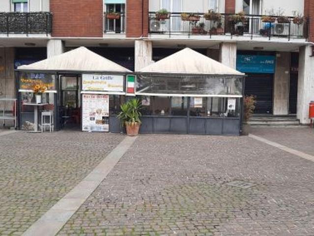 Locale Commerciale in vendita a Quartiere Giardino, Cesano Boscone