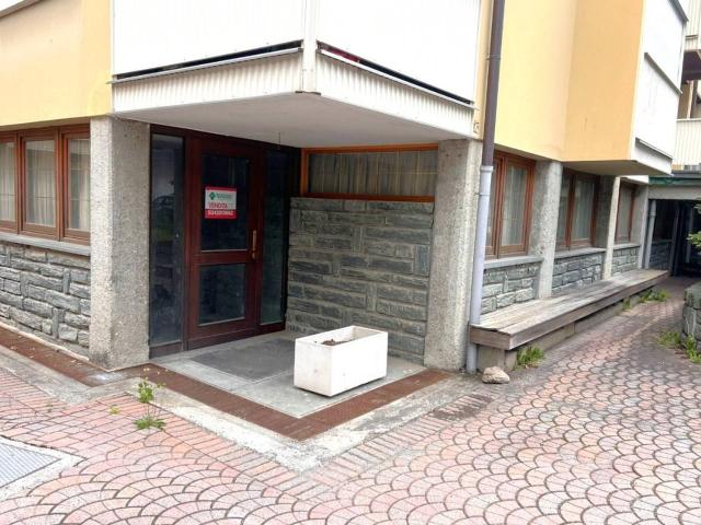Locale Commerciale in vendita a Somprato, Chiesa In Valmalenco
