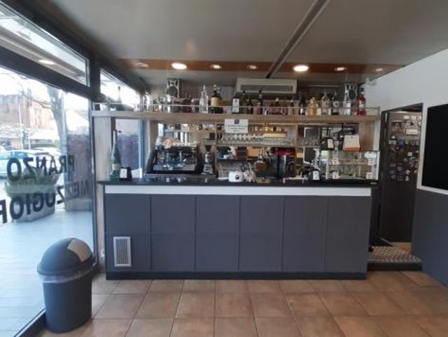 Locale Commerciale in vendita a Gallarate, Lombardia