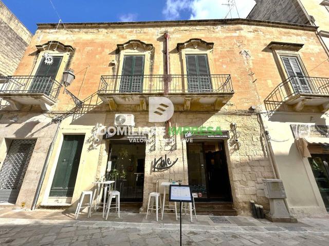Locale Commerciale in vendita a Puglia, Lecce