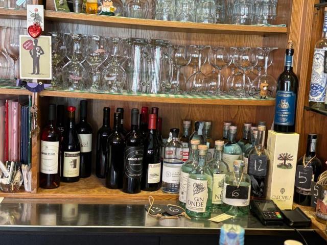 Locale Commerciale in vendita a Parma Centro, Sorbolo