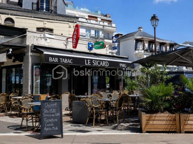 Local Commercial vente à Lisieux, Houlgate