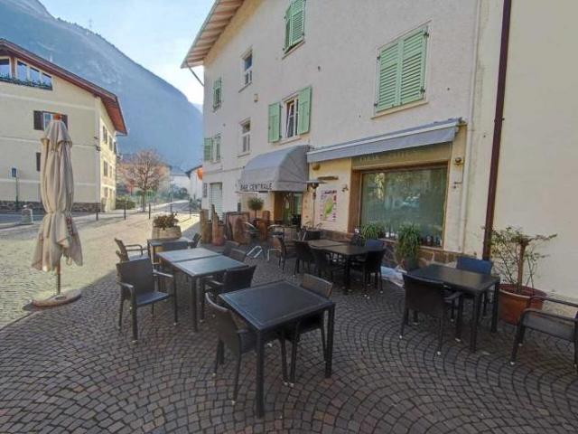Locale Commerciale in vendita a Überetsch-Unterland - Oltradige-Bassa Atesina, Egna - Neumarkt