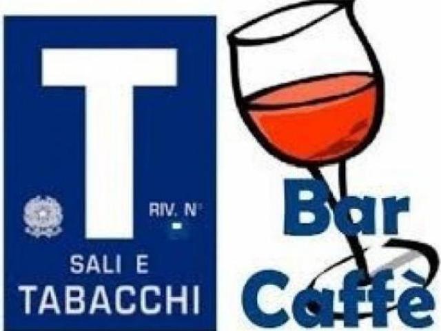 Locale Commerciale in vendita a Foligno, Umbria