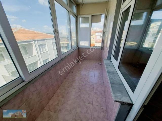 Kanarya Mahallesi, Küçükçekmece içerisinde kiralık mülk